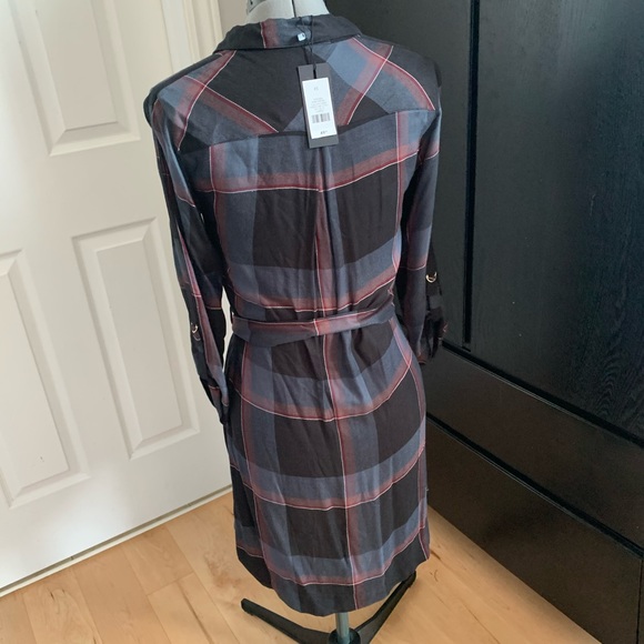 Dynamite Plaid Dress - Picture 2 of 7